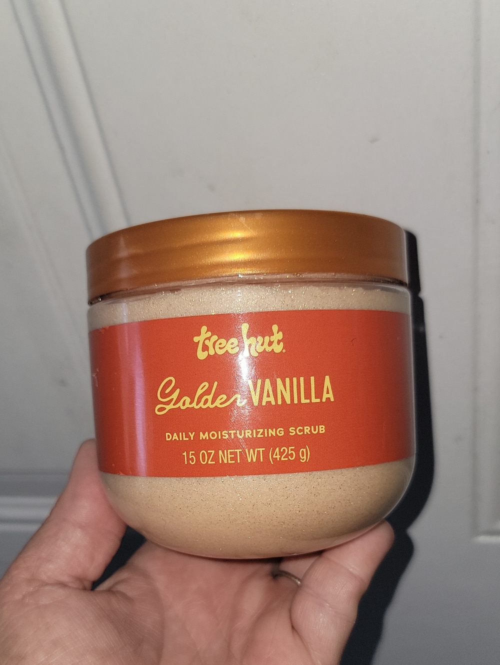 Golden Vanilla Daily Moisturizing Scrub - Golden Shimmer
